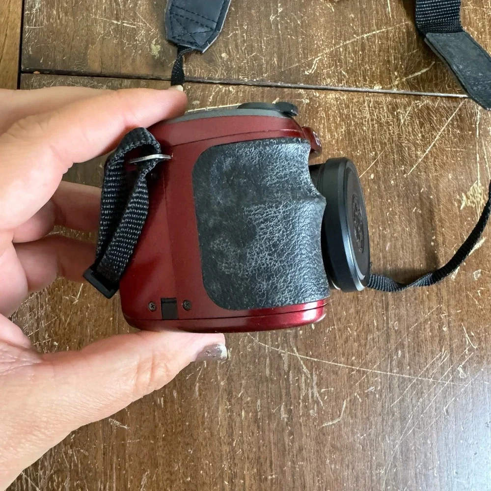 GE X5‎ Power Pro Series 14.1 MP Digital Camera with 15X Optical Zoom Red WORKS